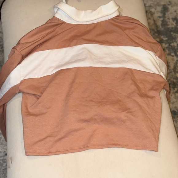 NWT Pink Rose Peach and White Cropped Dugby Shirt - Picture 5 of 6